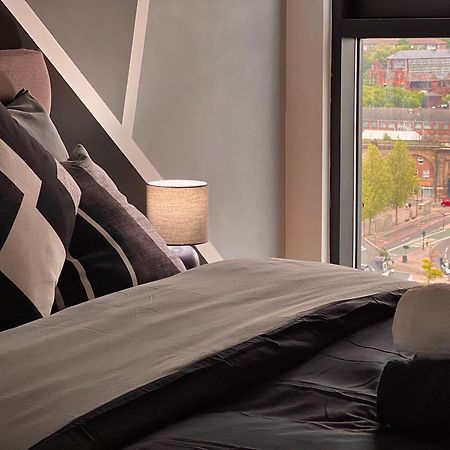 Penthouse Gem, Central, Scenic Views, Stylish, Modern, City Centre 2Br Sheffield Eksteriør billede