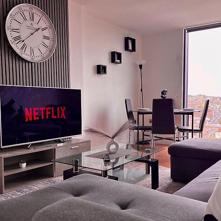 Penthouse Gem, Central, Scenic Views, Stylish, Modern, City Centre 2Br Sheffield Eksteriør billede