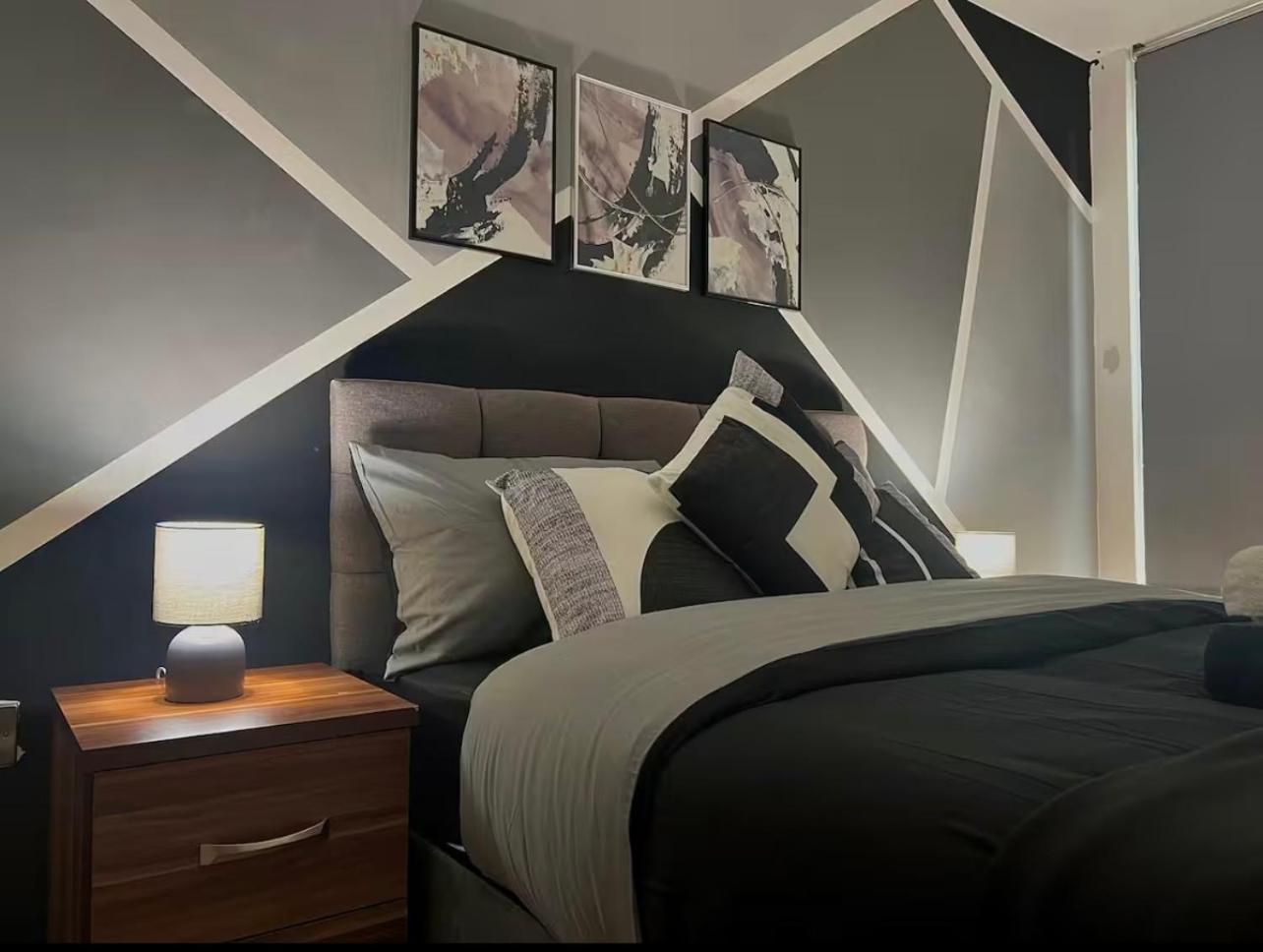 Penthouse Gem, Central, Scenic Views, Stylish, Modern, City Centre 2Br Sheffield Eksteriør billede
