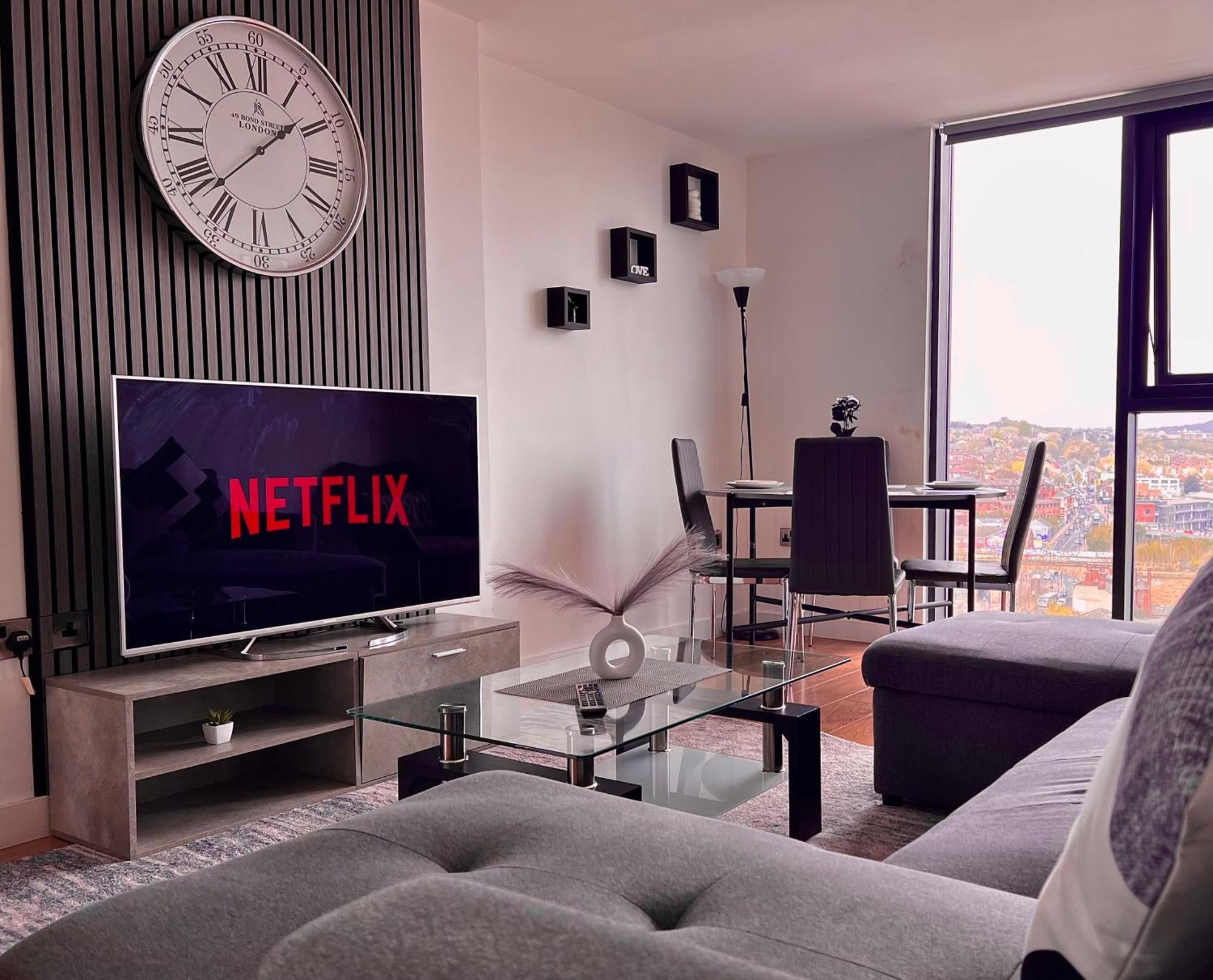 Penthouse Gem, Central, Scenic Views, Stylish, Modern, City Centre 2Br Sheffield Eksteriør billede